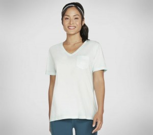 Camiseta Skechers Diamond Wash Hatha V-Neck Pocket Tee Mujer Turquesa Claro | 372480VHC