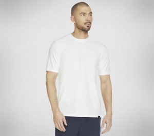 Camiseta Skechers GO DRI All Day Tee Hombre Blancos | 307914DNF